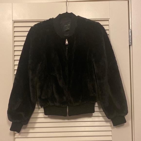 Love Tree Jackets & Blazers - Black faux fur bomber jacket